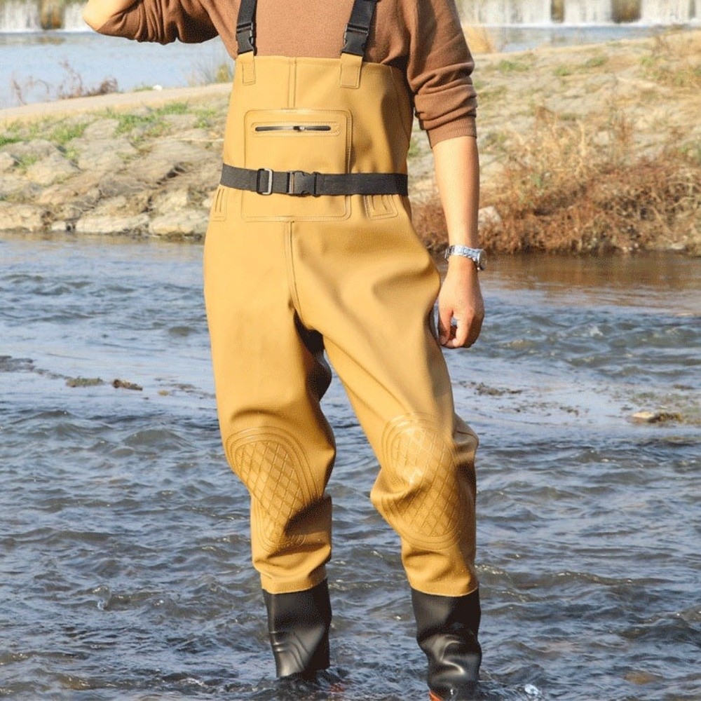 Praktyczny kombinezon wędkarsk – Fishing Pants Waterproof recenzja i cena
